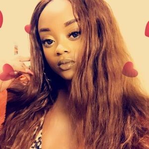 Meet your Posher, Victoria